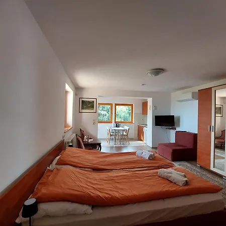 Soos Villa Balaton Balatongyorok Exterior photo